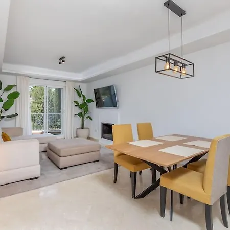 Great Location 2 Pools At Aloha Royal Rdr385 דירה מארבלה