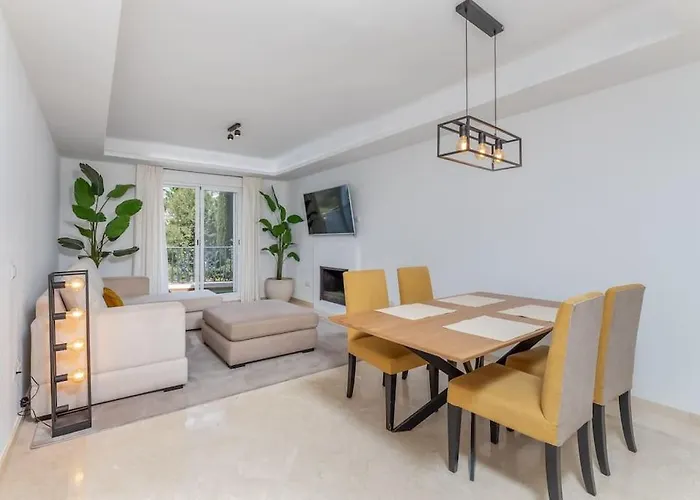 Great Location 2 Pools At Aloha Royal Rdr385 Διαμέρισμα Μαρμπέλλα